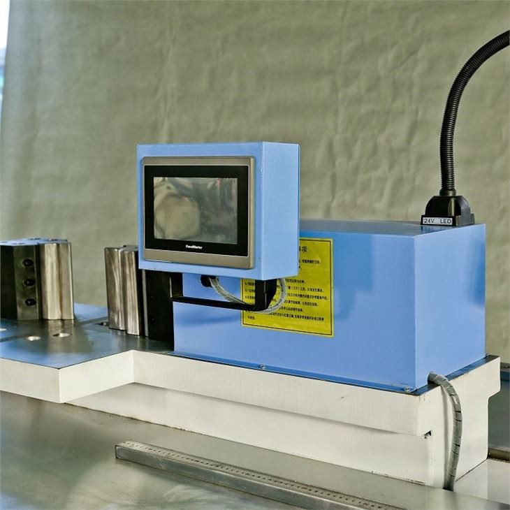 busbar cutting punching and bending machine 5(001)
